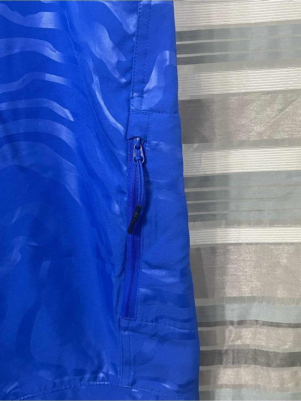 Under Armour Storm Mens Blue Loose Fit Wave Print UPF 40 Board Shorts - Picture 4 of 9
